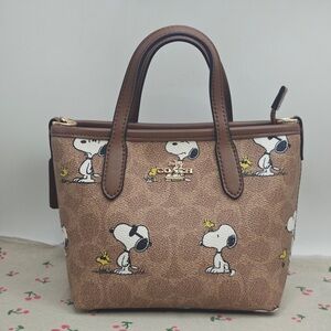 Coach Tan Snoopy Print Tote Bag